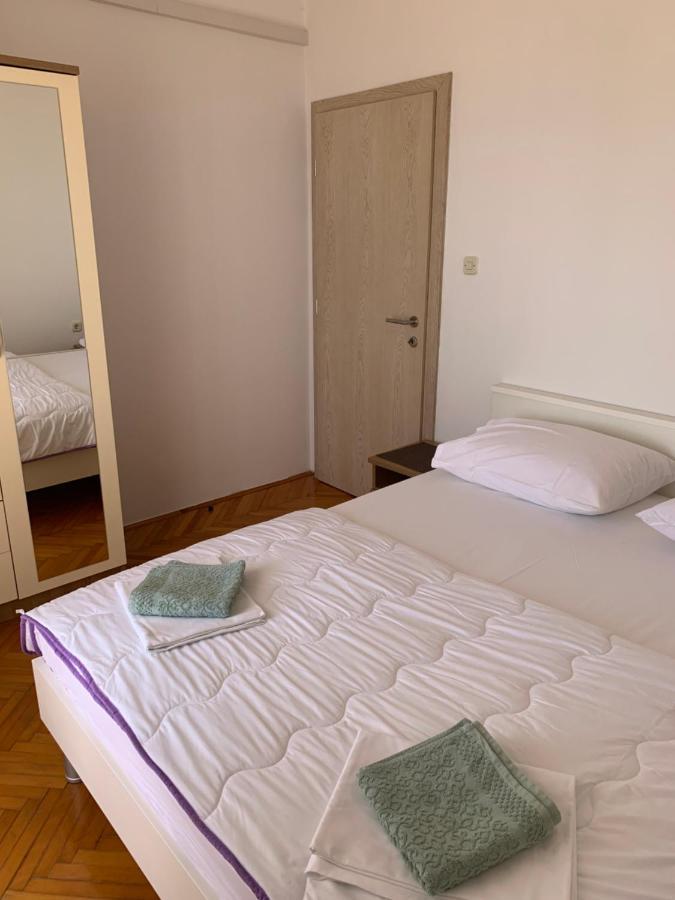 Apartmans And Rooms "Slavica" โนวาลยา ภายนอก รูปภาพ