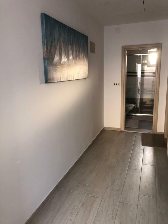 Apartmans And Rooms "Slavica" โนวาลยา ภายนอก รูปภาพ